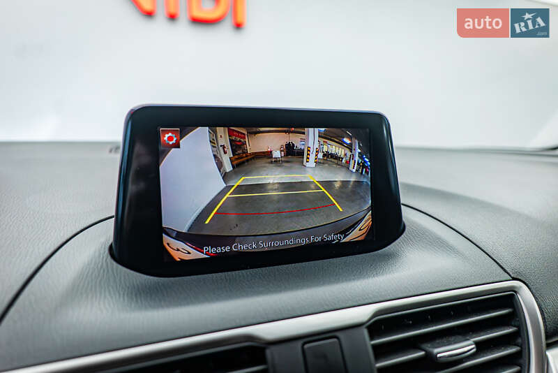 Хэтчбек Mazda 3 2017 в Киеве