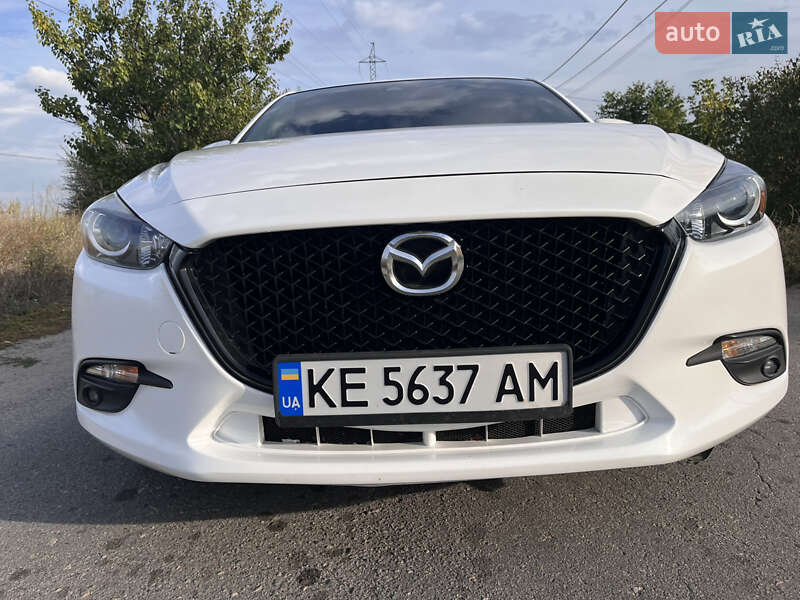 Седан Mazda 3 2017 в Дніпрі фото 2 Седан Mazda 3 2017 в Дніпрі