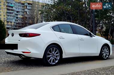 Седан Mazda 3 2023 в Днепре
