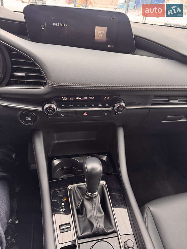 Седан Mazda 3 2024 в Києві фото 10 Седан Mazda 3 2024 в Києві