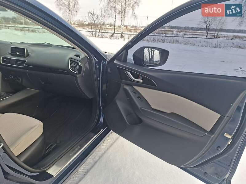 Хетчбек Mazda 3 2014 в Шостці