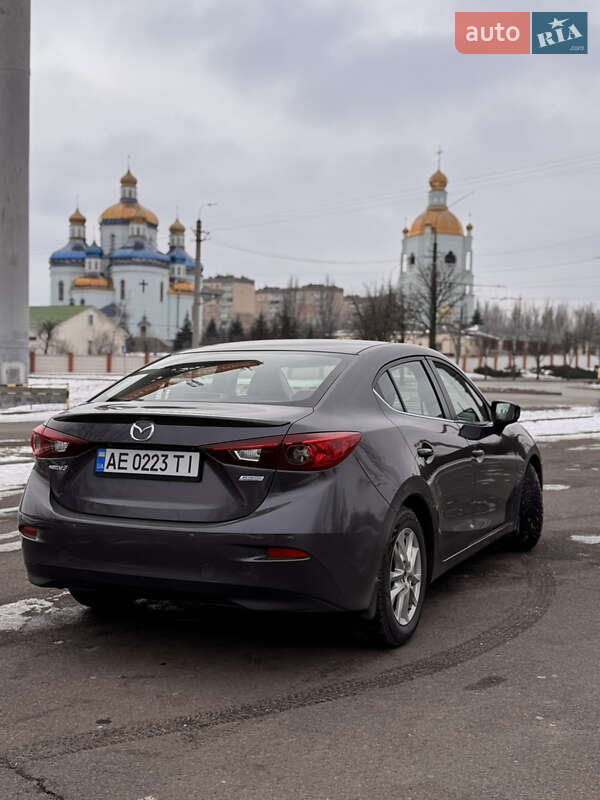 Седан Mazda 3 2013 в Кривом Роге