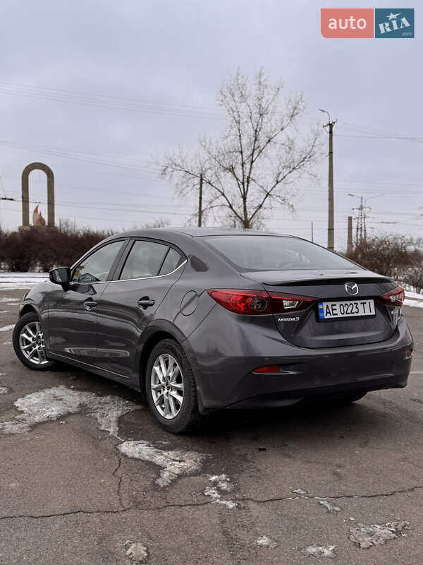 Седан Mazda 3 2013 в Кривом Роге