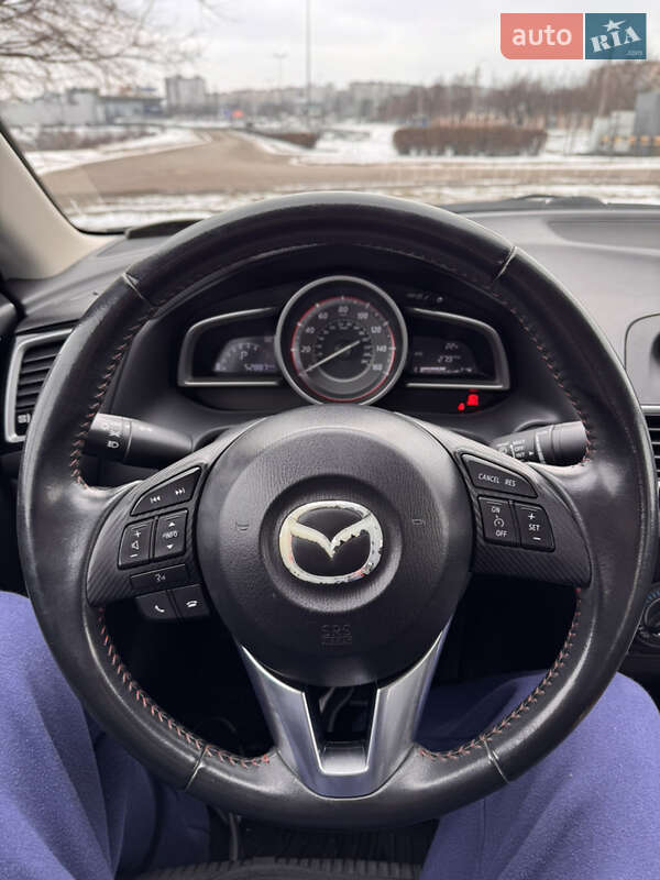 Седан Mazda 3 2013 в Кривом Роге