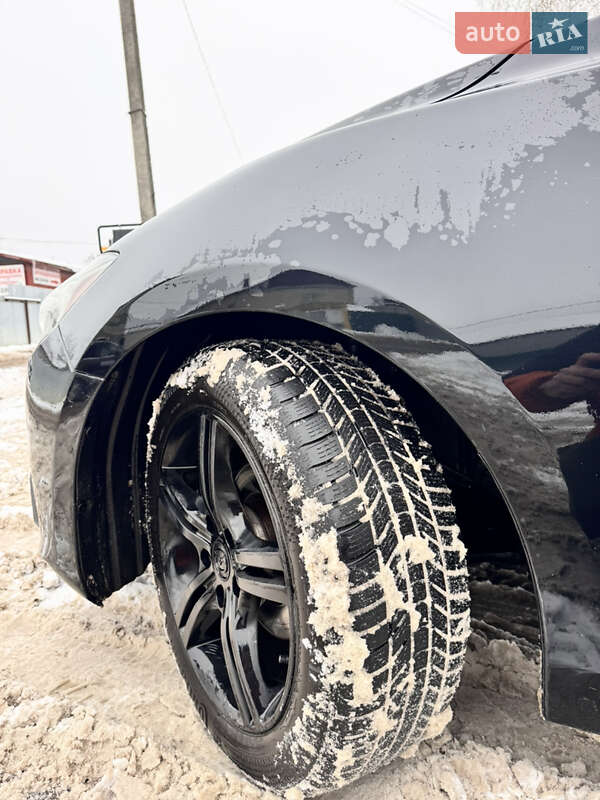 Хетчбек Mazda 3 2015 в Чернівцях