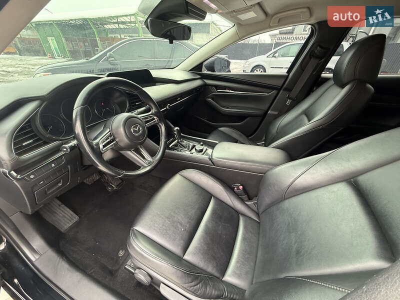 Седан Mazda 3 2018 в Києві