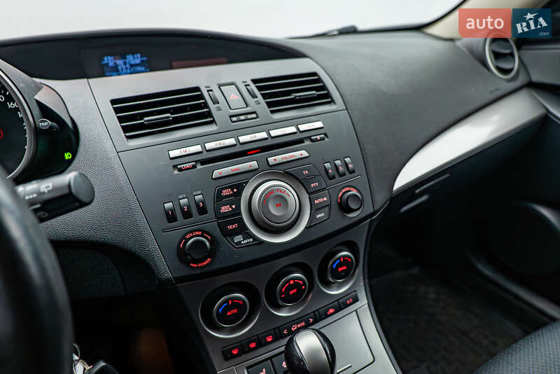 Хетчбек Mazda 3 2011 в Києві