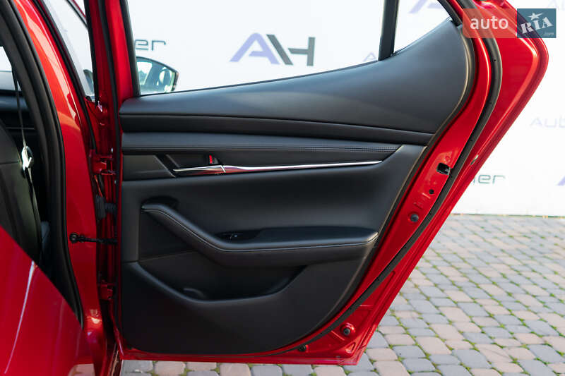 Хетчбек Mazda 3 2025 в Києві фото 44 Хетчбек Mazda 3 2025 в Києві