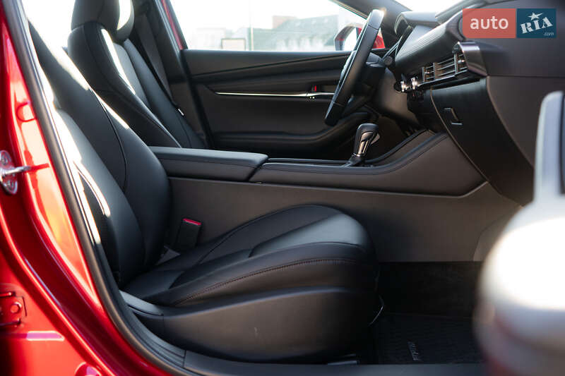 Хетчбек Mazda 3 2025 в Києві фото 49 Хетчбек Mazda 3 2025 в Києві