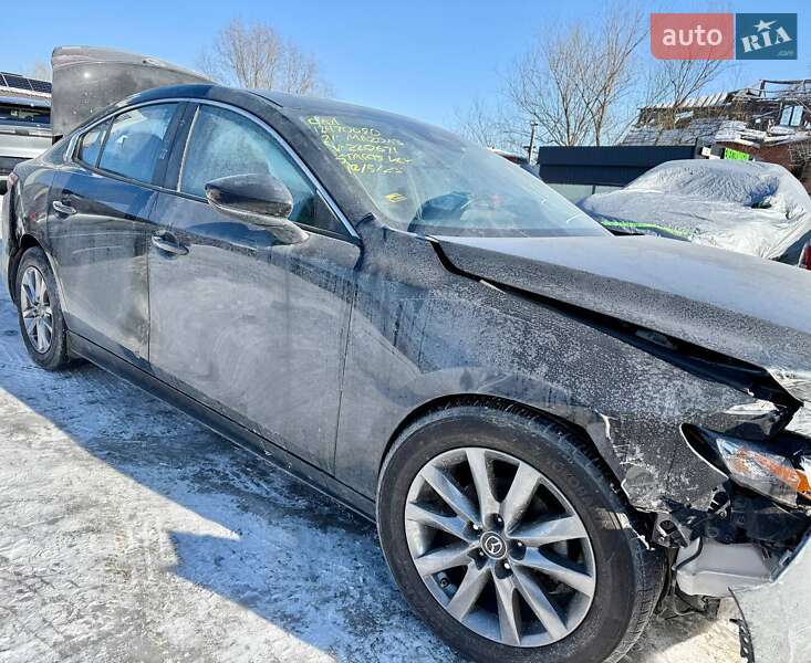 Седан Mazda 3 2022 в Киеве