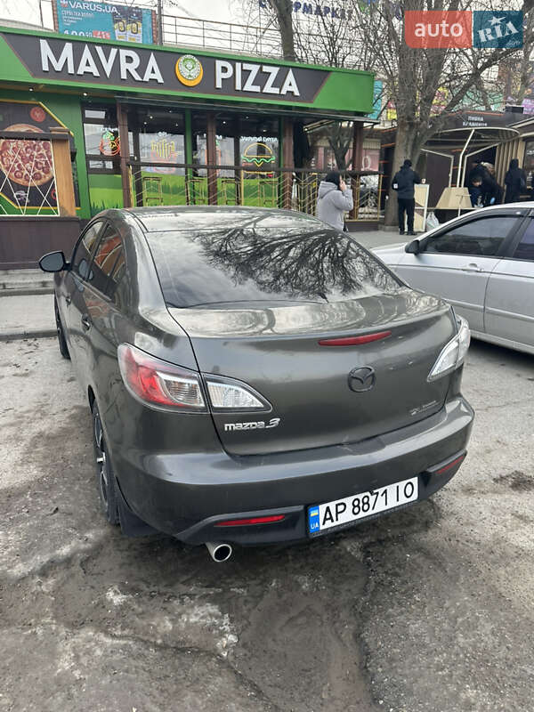 Седан Mazda 3 2010 в Запоріжжі