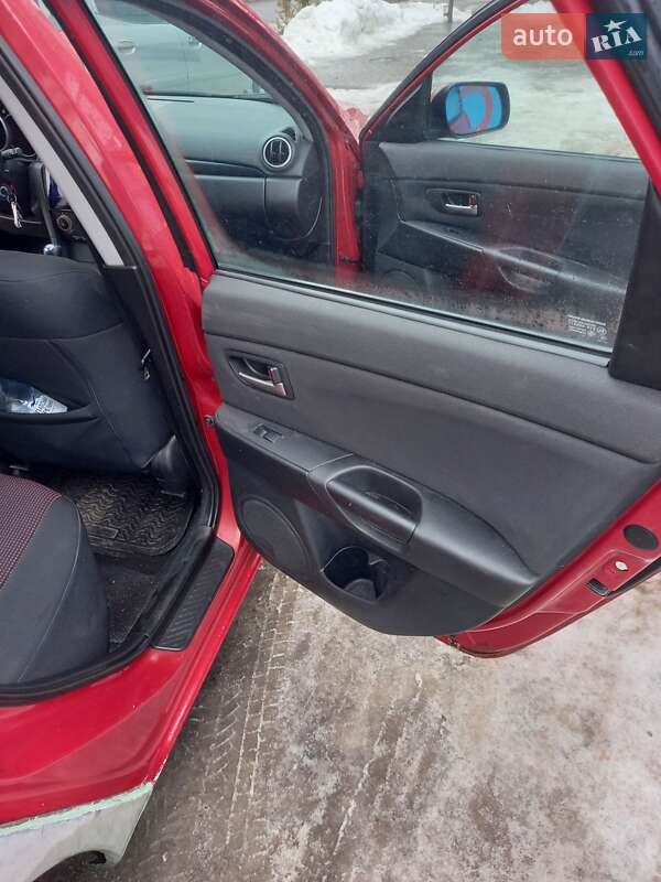 Хэтчбек Mazda 3 2004 в Ивано-Франковске