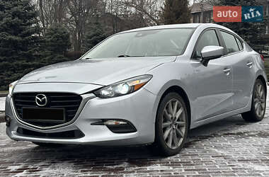 Седан Mazda 3 2018 в Дніпрі