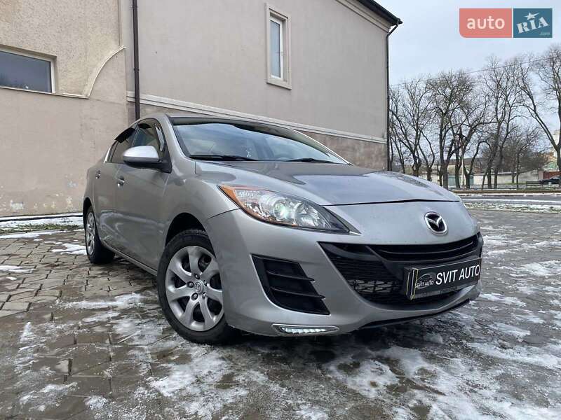 Седан Mazda 3 2013 в Миколаєві