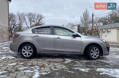 Седан Mazda 3 2013 в Миколаєві