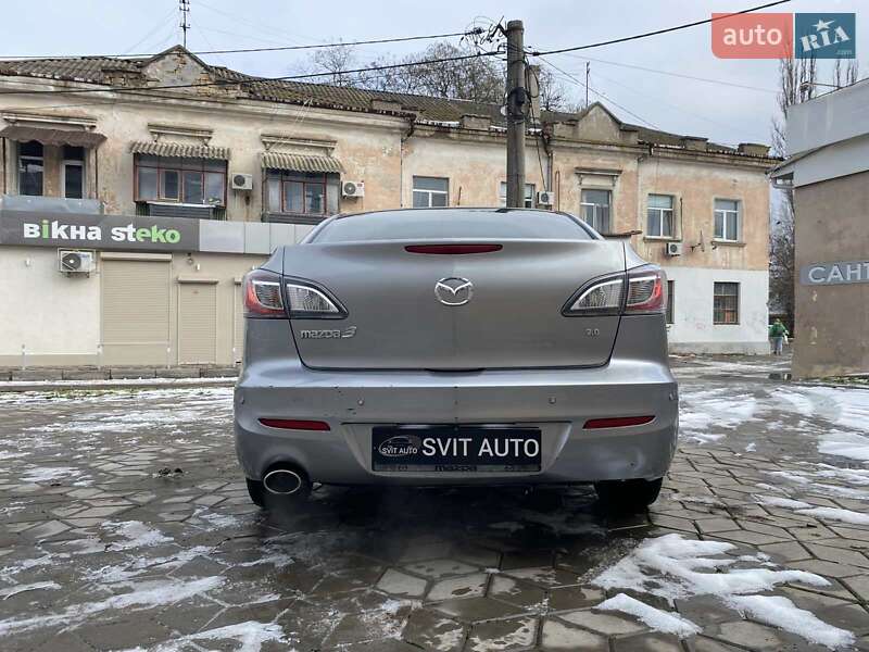 Седан Mazda 3 2013 в Миколаєві