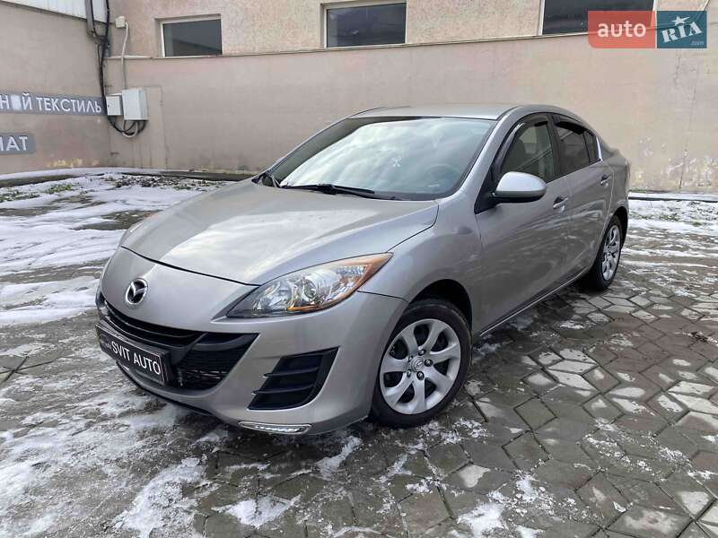 Седан Mazda 3 2013 в Миколаєві