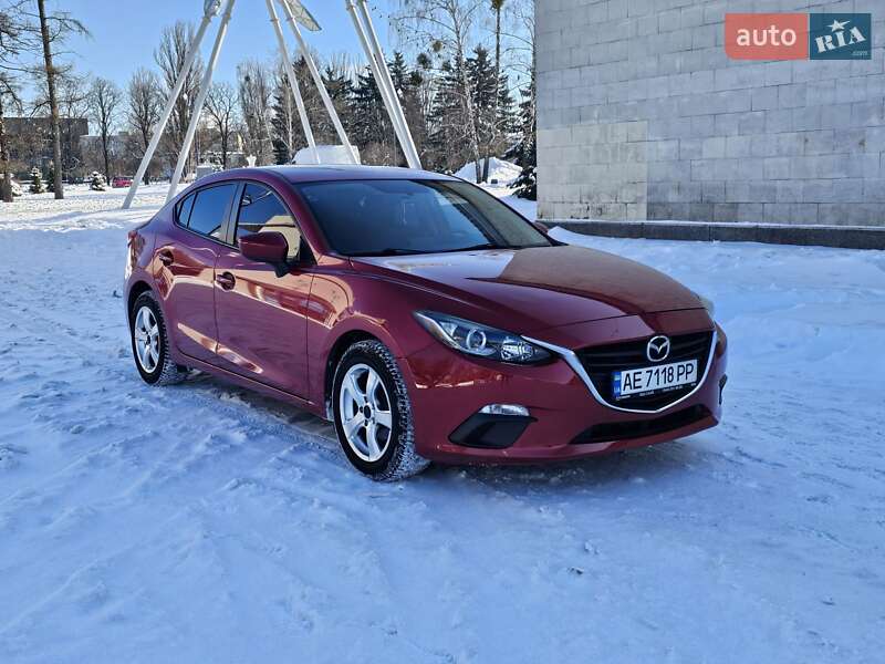 Седан Mazda 3 2016 в Києві