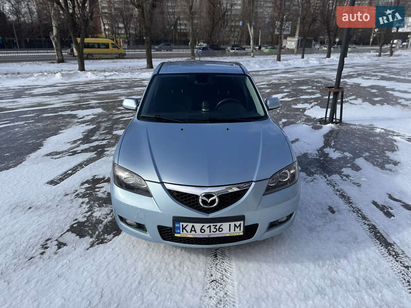 Седан Mazda 3 2007 в Днепре