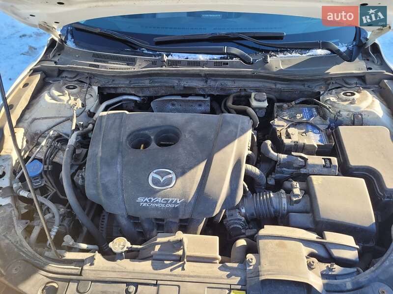 Седан Mazda 3 2015 в Києві