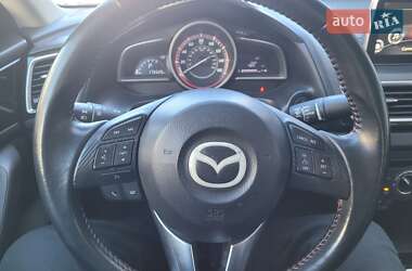 Седан Mazda 3 2015 в Києві