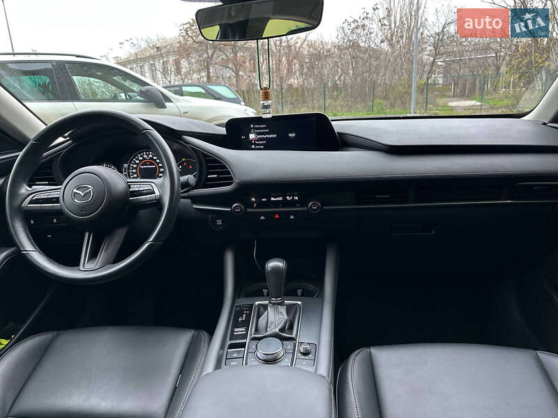 Седан Mazda 3 2021 в Миколаєві