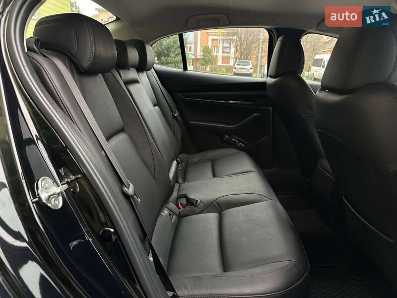 Седан Mazda 3 2021 в Миколаєві