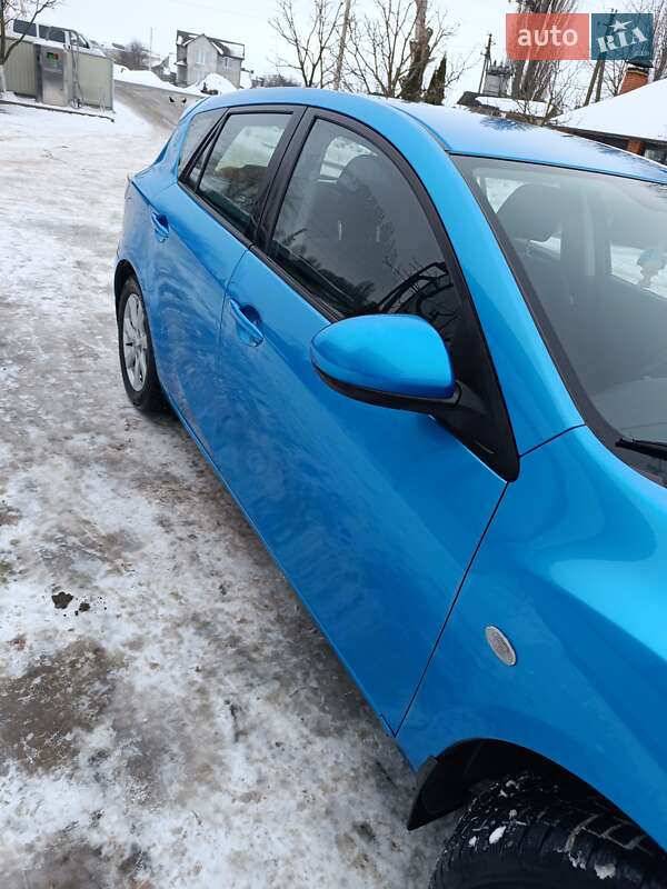 Хетчбек Mazda 3 2009 в Теофіполі