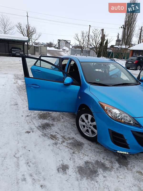 Хетчбек Mazda 3 2009 в Теофіполі