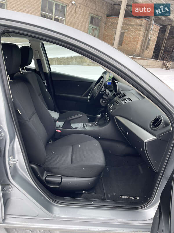 Седан Mazda 3 2013 в Запоріжжі фото 11 Седан Mazda 3 2013 в Запоріжжі