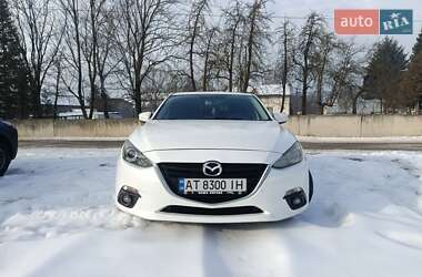 Хэтчбек Mazda 3 2015 в Ивано-Франковске