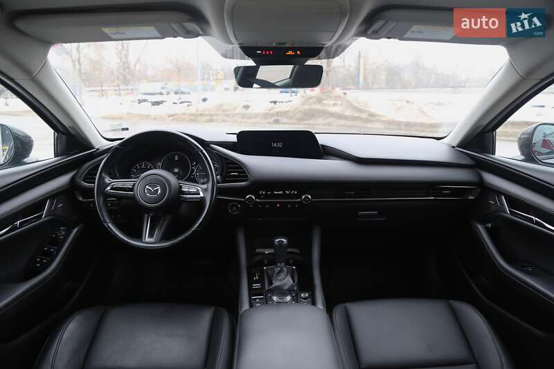 Седан Mazda 3 2021 в Киеве