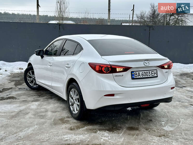 Седан Mazda 3 2015 в Киеве фото 6 Седан Mazda 3 2015 в Киеве