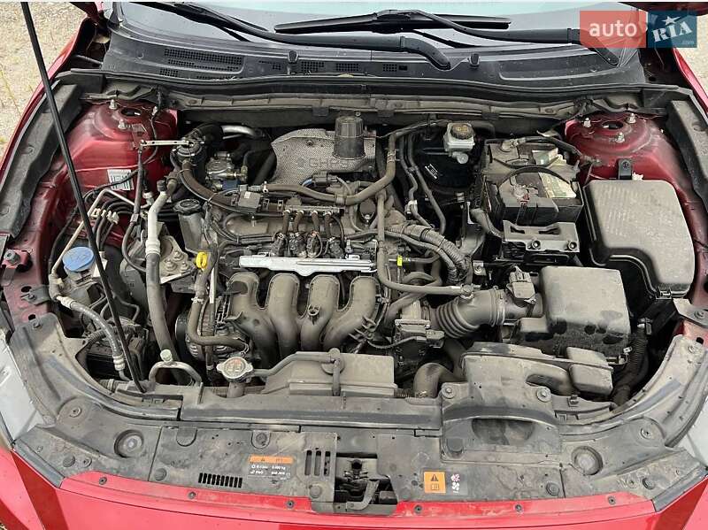 Седан Mazda 3 2014 в Киеве