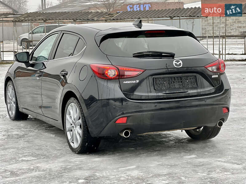 Хетчбек Mazda 3 2015 в Валках