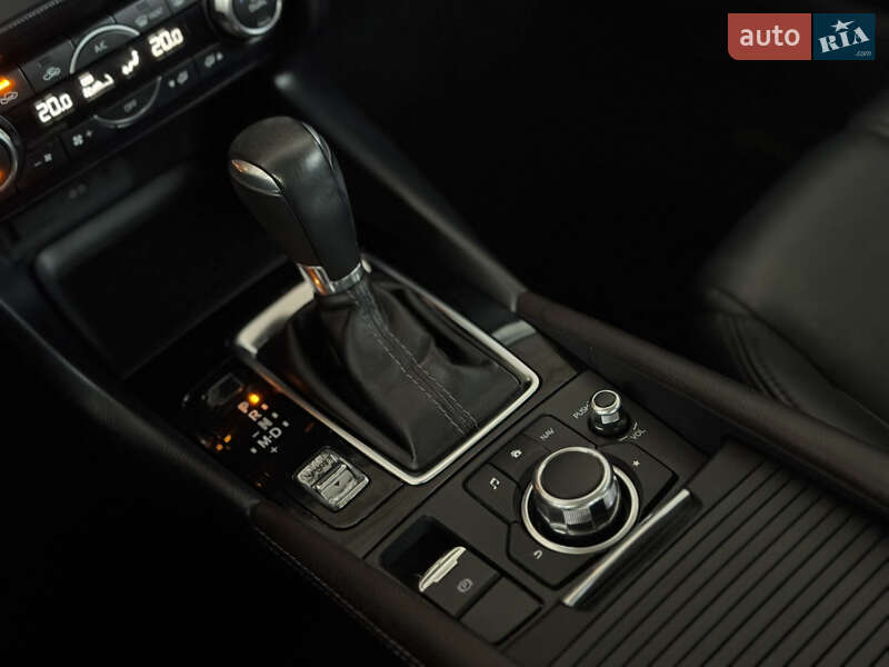 Хэтчбек Mazda 3 2018 в Киеве