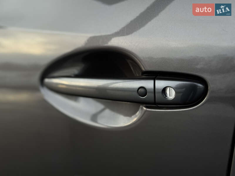 Хэтчбек Mazda 3 2018 в Киеве