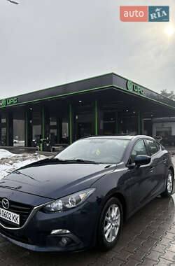 Седан Mazda 3 2016 в Києві