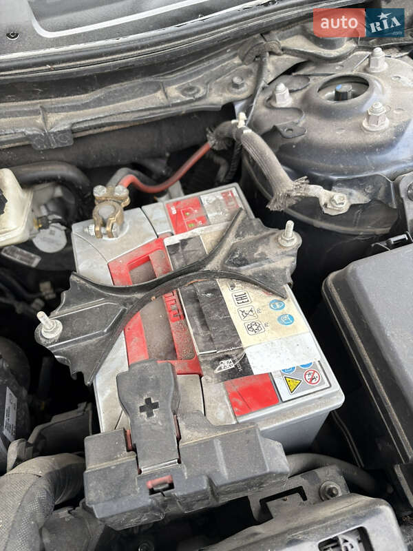 Седан Mazda 3 2016 в Киеве фото 7 Седан Mazda 3 2016 в Киеве