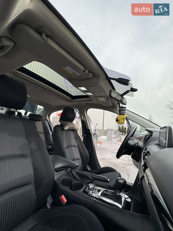 Седан Mazda 3 2016 в Киеве фото 12 Седан Mazda 3 2016 в Киеве