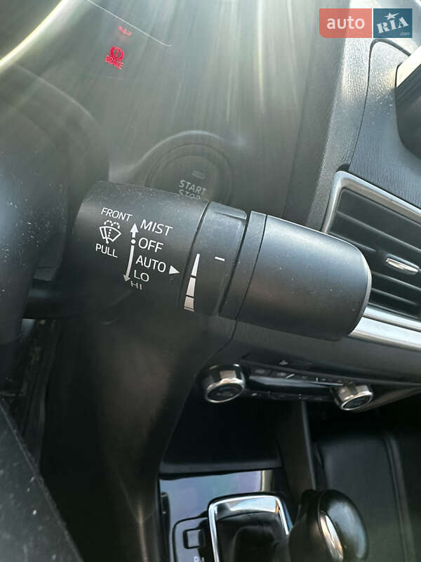 Седан Mazda 3 2017 в Киеве фото 30 Седан Mazda 3 2017 в Киеве