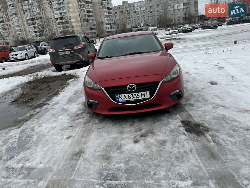 Седан Mazda 3 2014 в Киеве