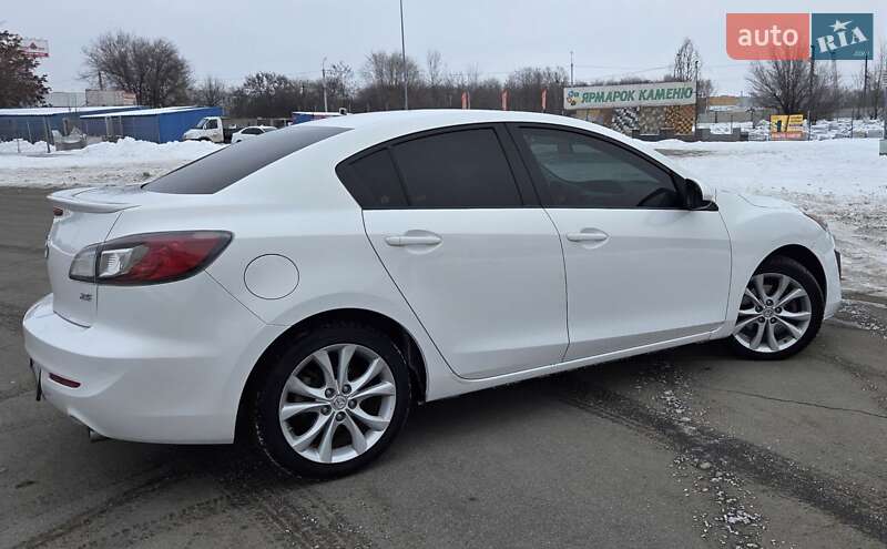 Седан Mazda 3 2010 в Дніпрі