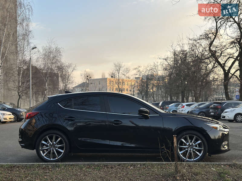 Хэтчбек Mazda 3 2017 в Киеве фото 9 Хэтчбек Mazda 3 2017 в Киеве