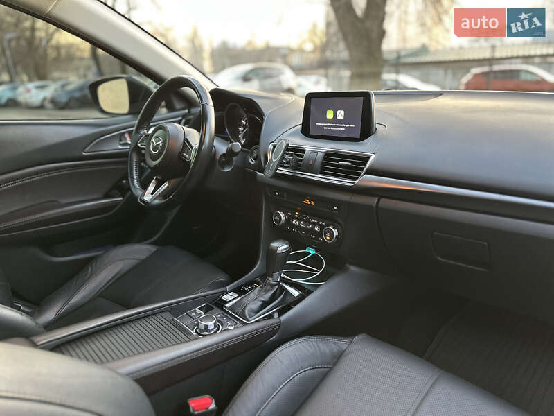 Хэтчбек Mazda 3 2017 в Киеве фото 20 Хэтчбек Mazda 3 2017 в Киеве