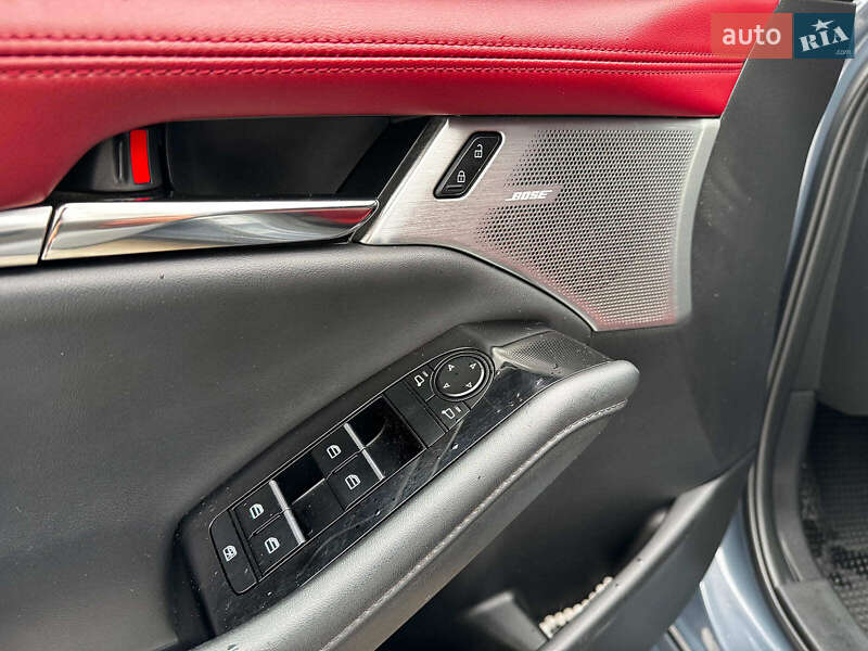 Хетчбек Mazda 3 2021 в Києві