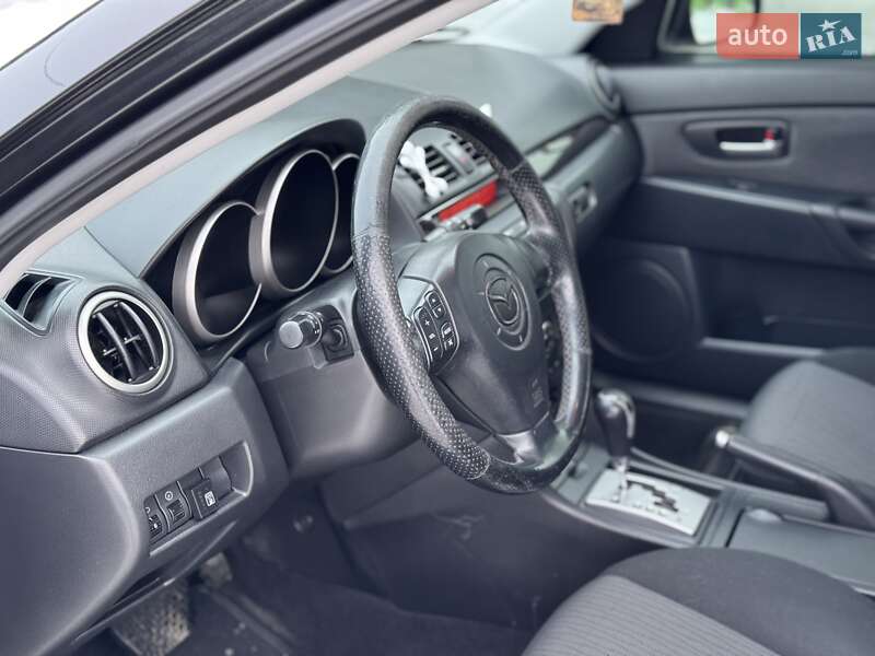 Хетчбек Mazda 3 2008 в Сарнах