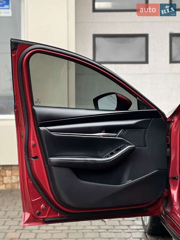 Седан Mazda 3 2022 в Николаеве