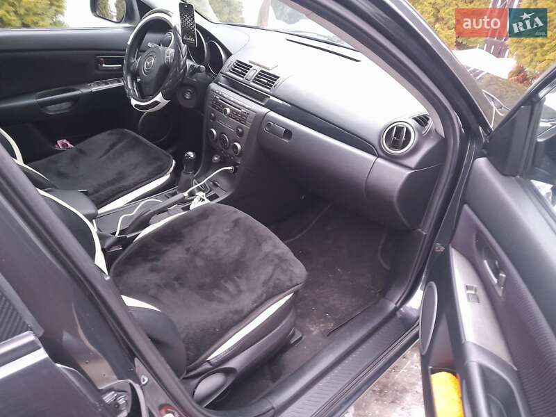 Хетчбек Mazda 3 2006 в Івано-Франківську