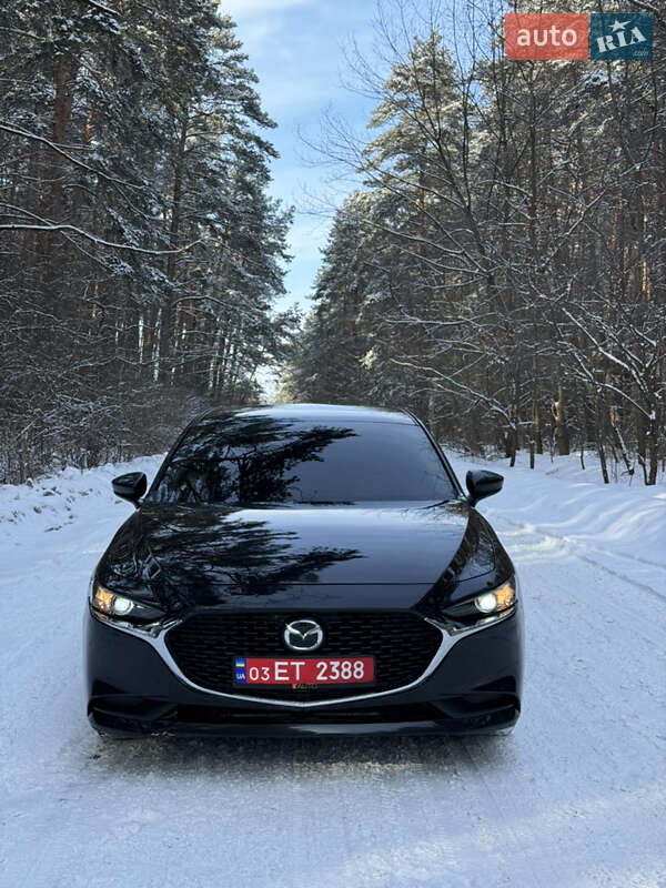 Седан Mazda 3 2020 в Бродах